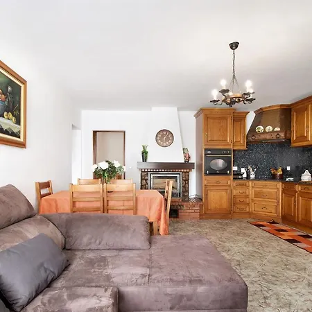 Bali Com Piscina * Apúlia